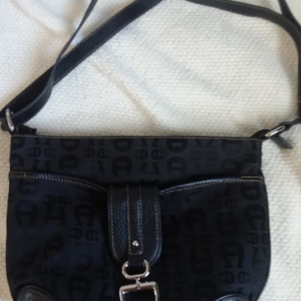 Designer Shoulder Bag - Picture 2 of 4